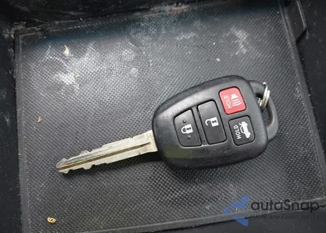 2016 Toyota Camry Le z USA, uszkodzony, nr VIN 4T4BF1FK1GR562175